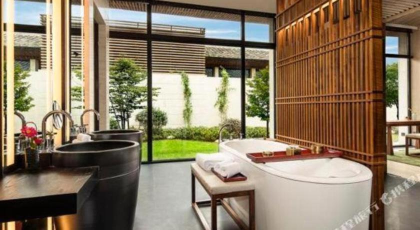 Ahn Luh Zhu Jia Jiao Hotel Shanghai Eksteriør billede
